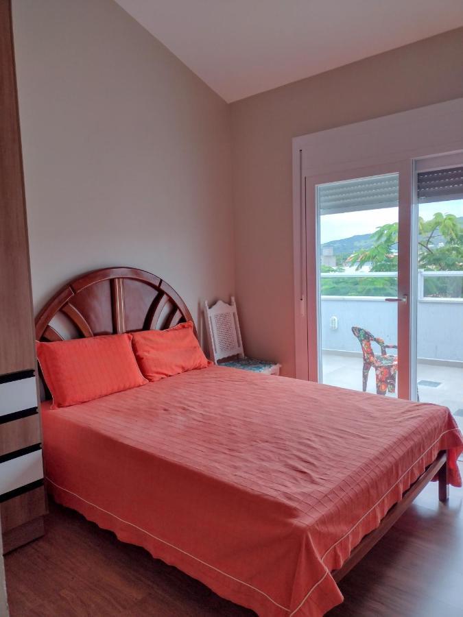 Casa Nova Confortavel E Aconchegante 加罗帕巴 外观 照片